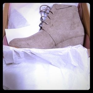 Tan Wedge Heeled Boots